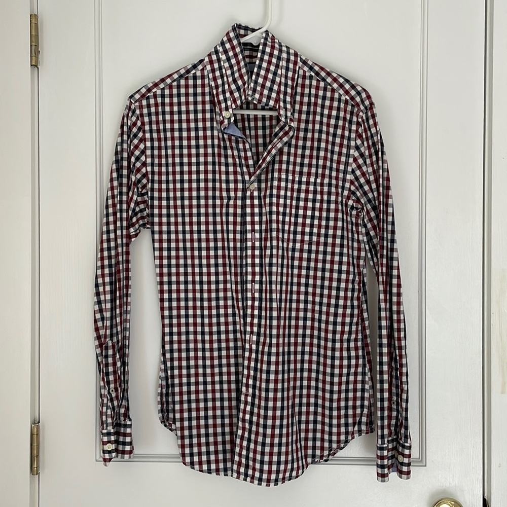 Banana Republic men’s slim fit button down shirt, M